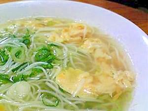 たまごとねぎのシンプルあったかにゅうめん レシピ・作り方 by yu,ki,ちゃん|楽天レシピ